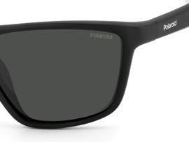 Polaroid® Floating Watermaster Black & Grey Drijvende Antislip Sport Zonnebril + Gratis Waterband