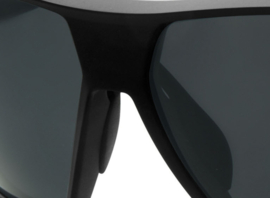 Red Hexa Gepolariseerde Zonnebril + Hardcase Reis Etui Antislip Rubber Neus Neuspads Poten Bril