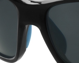 Black & Blue Classic Gepolariseerde Zonnebril + Hardcase Reis Etui Hoes Antislip Rubber Neus Poten