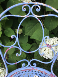 Oud Frans ijzeren tuinstoeltje - terrasstoel - tuinstoel - bistrostoel