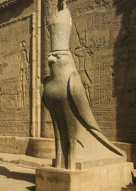 Horusvalk met dubbele kroon, Egyptisch