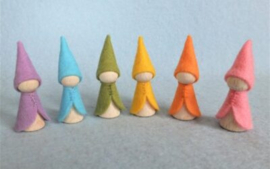 Zes Regenboogkabouters pastel (zelfmaakpakketje)