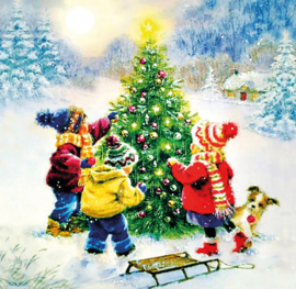 Kinderen met slee om kerstboom, mapje 5 dubbele kaarten met envelop
