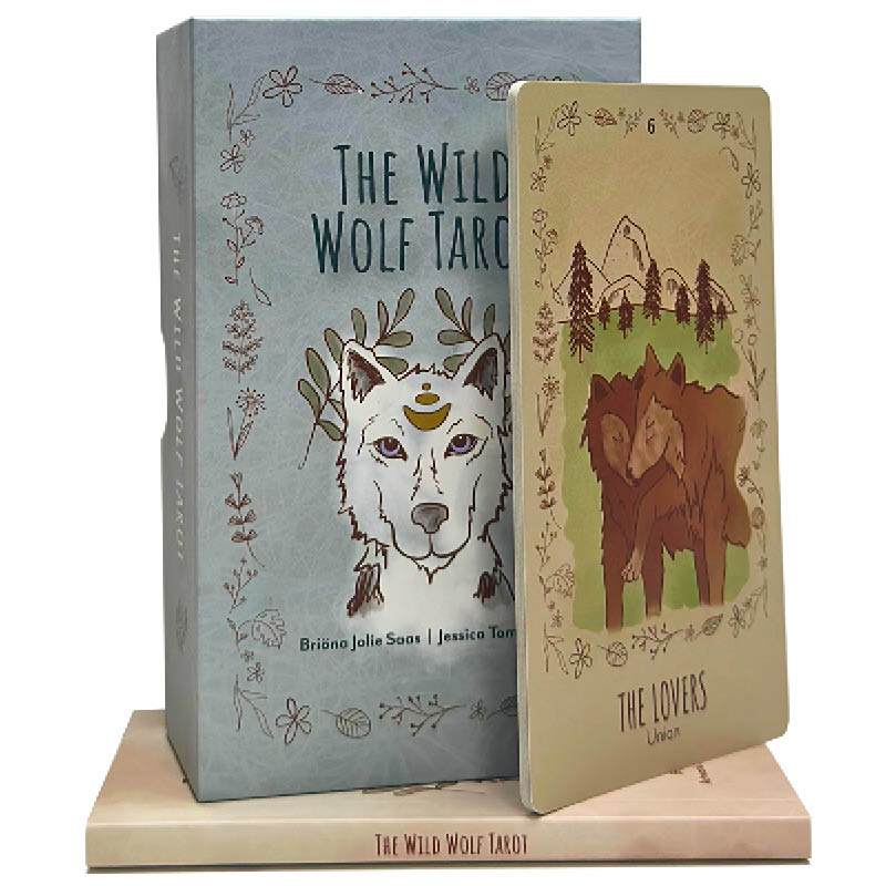 The Wild Wolf Tarot / Briona Jolie Saas