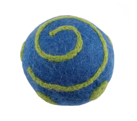 Speelbal met rammelaar, wolvilt (blauw-lichgroen)