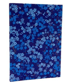 Olino Paperworks, Notebook met een omslag van loktapapier met bloesemprint, Blauw