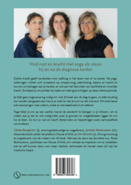 Zachte kracht; yoga bij en na kanker / Tjitske Boogmans, Janneke Boshouwers & Eva Noorda