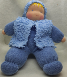 Knuffelpop met borgjasje licht blauw (27cm)