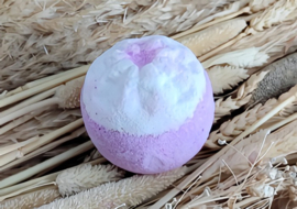 Snowflake Bath Bomb with Vanilla and Caramel