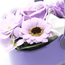 Boeket Zeep Bloemen Cadeaumand - Soft Lavendel.