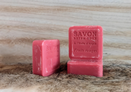 French Soap from the Province of Marseille with Argan Oil - Red Berries 100 grams