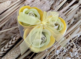 Zeep Bloemen in Hart Box - Voorjaars Rozen.