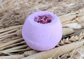 Bubble Gum Christmas Star with Festive Berry Scent