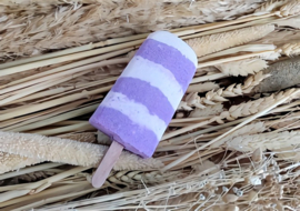 Ice Lolly Bath Bomb with Berriesa Real Bath Treat