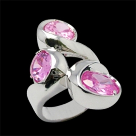 Zilveren Ring met Roze steentjes