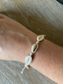 Armband met Schelpen in diverse kleuren