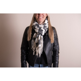 Winter sjaal geruit hartjes wit/grijs