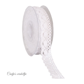 Nostalgisch kanten lint op rol wit 28mm x 10 meter