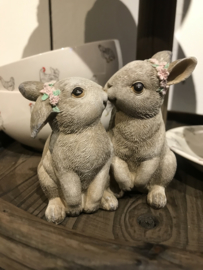 Decoratie kussende konijntjes