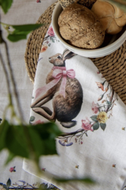 Pannenlap haas en roosjes roze