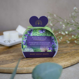 Tasje met 3 hartzeepjes Patchouli & Cederwood