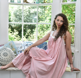 Romantisch nachthemd broderie Jodie roze
