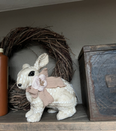 Decoratie konijn textiel beige 26*15*23