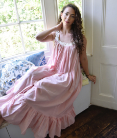 Romantisch nachthemd broderie Jodie roze