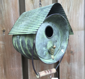 Ijzeren vogelhuisje groen