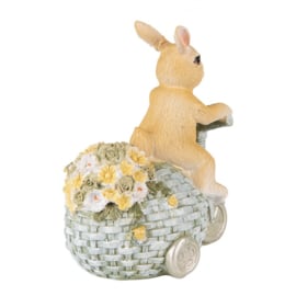 Decoratie konijn op driewieler