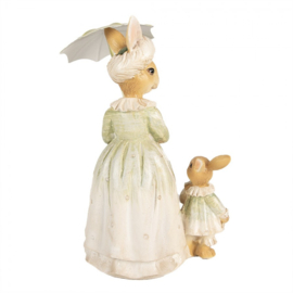 Decoratie konijnen moeder met paraplu en kleintjes