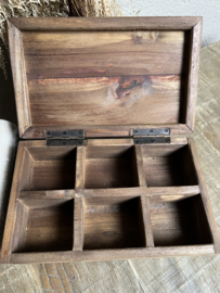 Stoer landelijk houten theedoos 6-vaks
