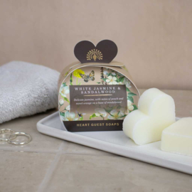 Tasje met 3 hartzeepjes White Jasmine & Sandelwood