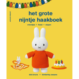 Het grote Nijntje haakboek - Dick Bruna en Kimberley Zwaans