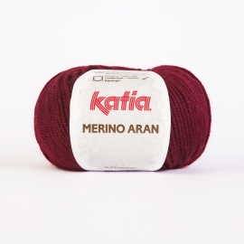 Katia Merino Aran 23 Donker Rood