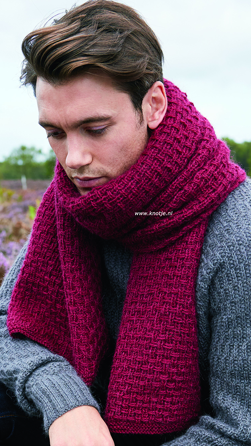 Buckler Sweater_Fingle Scarf 3kopie.jpg