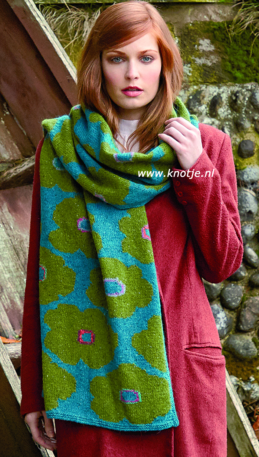 Dark_Daisy_Shawl_2kopie.jpg