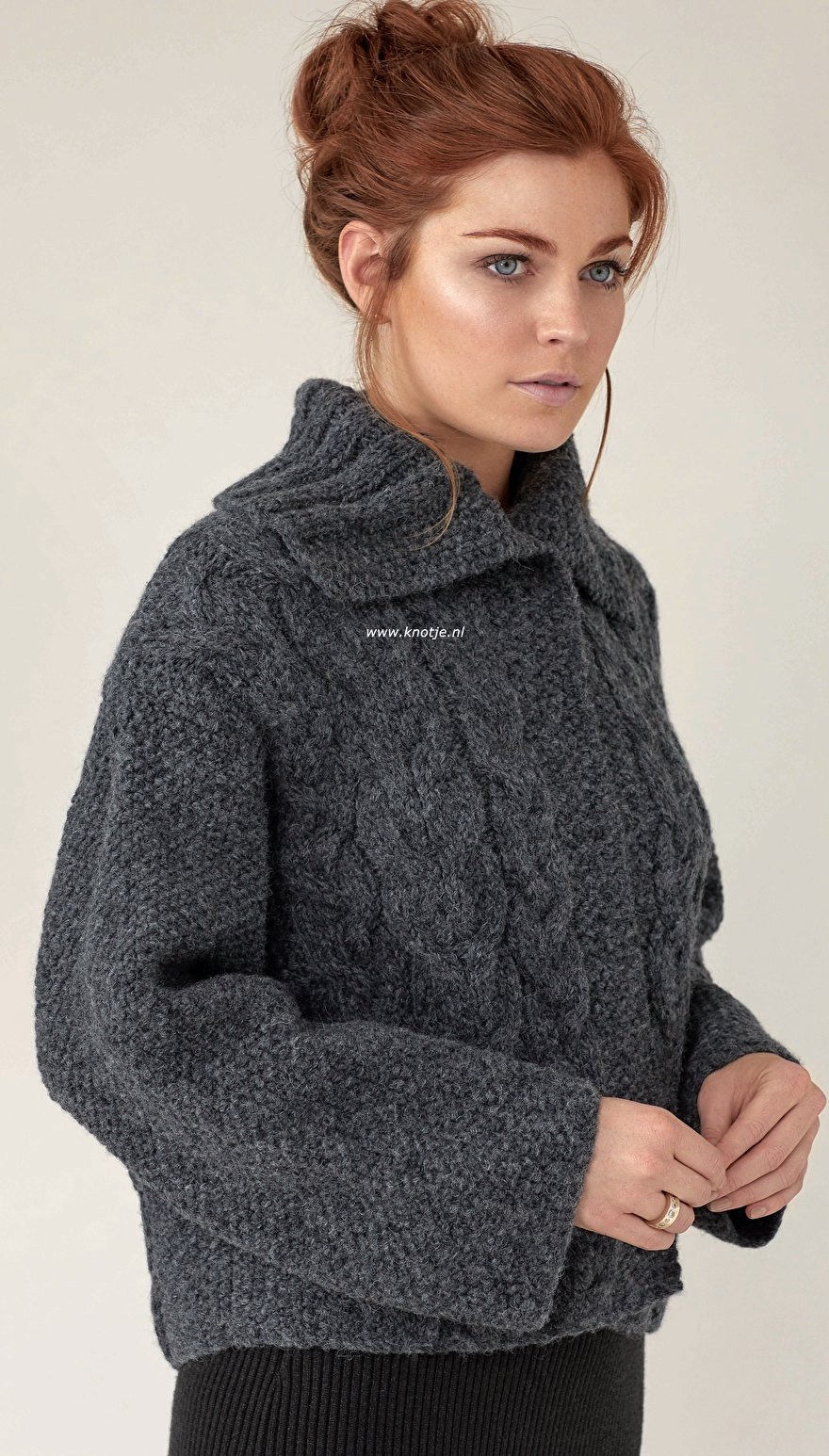 Вязаные куртки спицами. Кардиган Kim Hargreaves Brushed Fleece. Вязаная куртка женская. Вязаная куртка женская спицами. Вязаная куртка жакет женская.