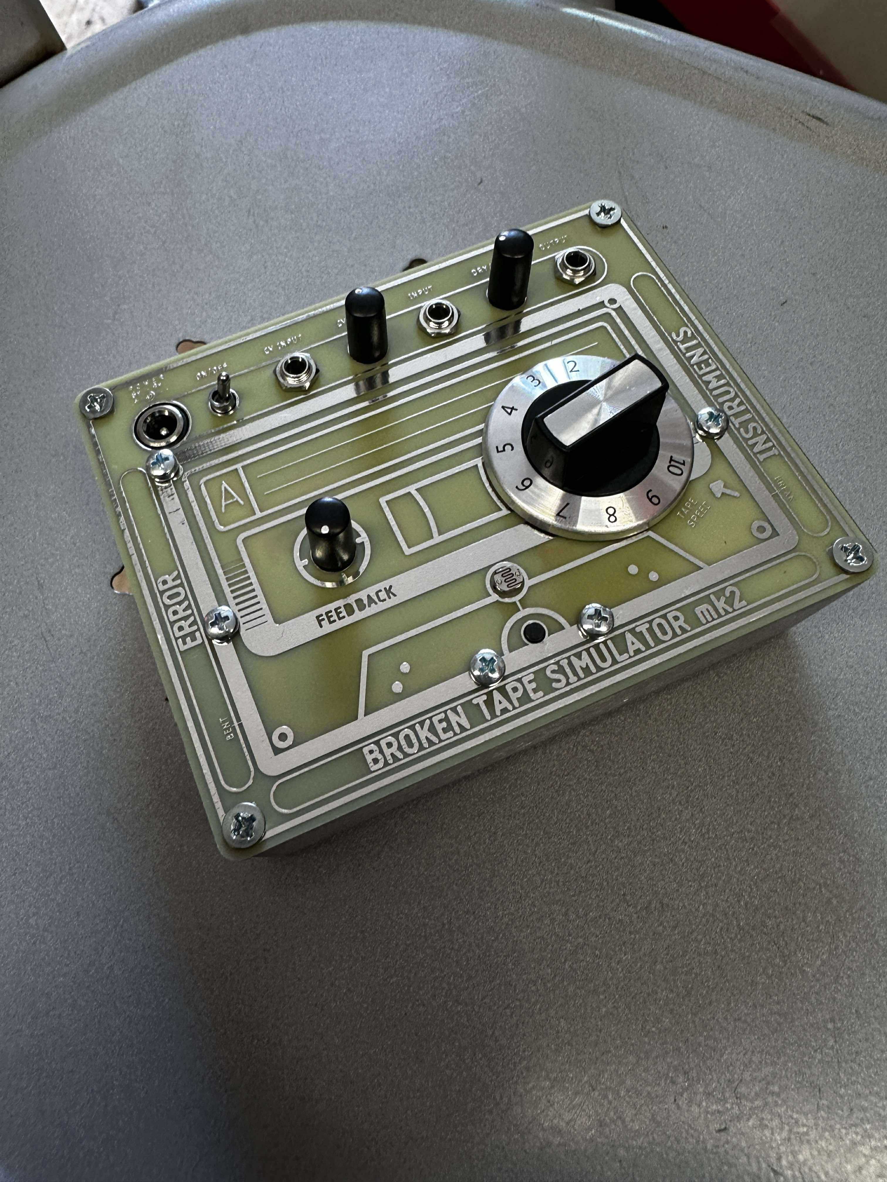 Broken tape simulator  .MK2