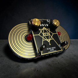 BLIND NOISE NANO GOLD 2026HQ Lara 4 / 8
