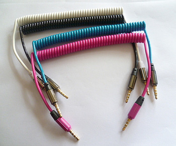 spiral audio cable  pink  jack 3.5 stereo