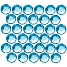 8327 - Swarovski® Aquamarine SS9 - 40 stuks