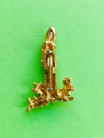 Gold Chrismas candle brooch