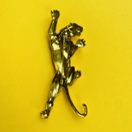 Gold leopard XL brooch