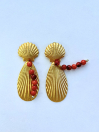 Gold Shell 80S Clip Earrings