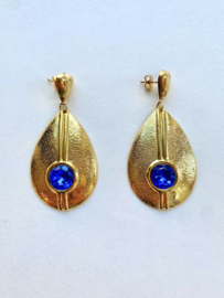 gold earrings  whit blue stone