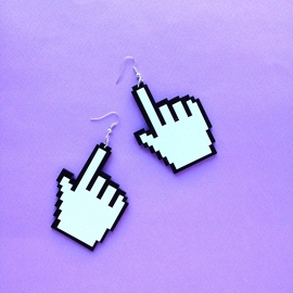 Pointyfinger Earrings