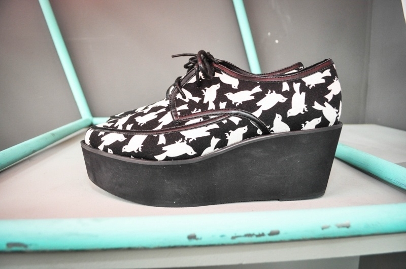 Creepers Black & White Size 40