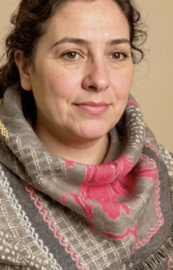 luxe, zachte en heerlijk warme sjaal - Paarden motief