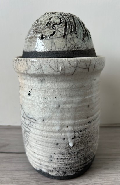 Kees Hoogendam raku dekselpot